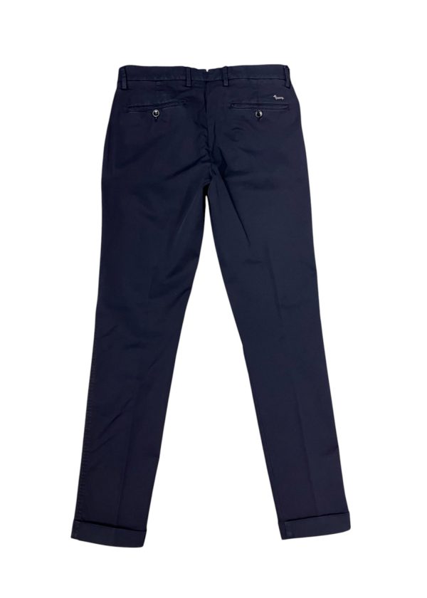 Harmont & Blaine - Pantalone chino slim fit in cotone elasticizzato blu scuro - immagine 2