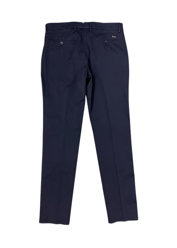 Harmont & Blaine - Pantalone chino narrow fit in cotone elasticizzato blu scuro - immagine 2